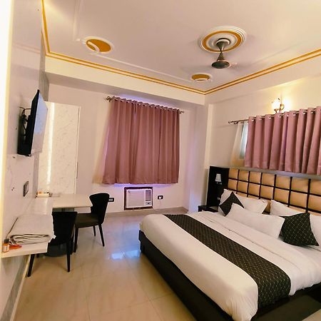 Hotel New Imperial กาเซียบัด ภายนอก รูปภาพ