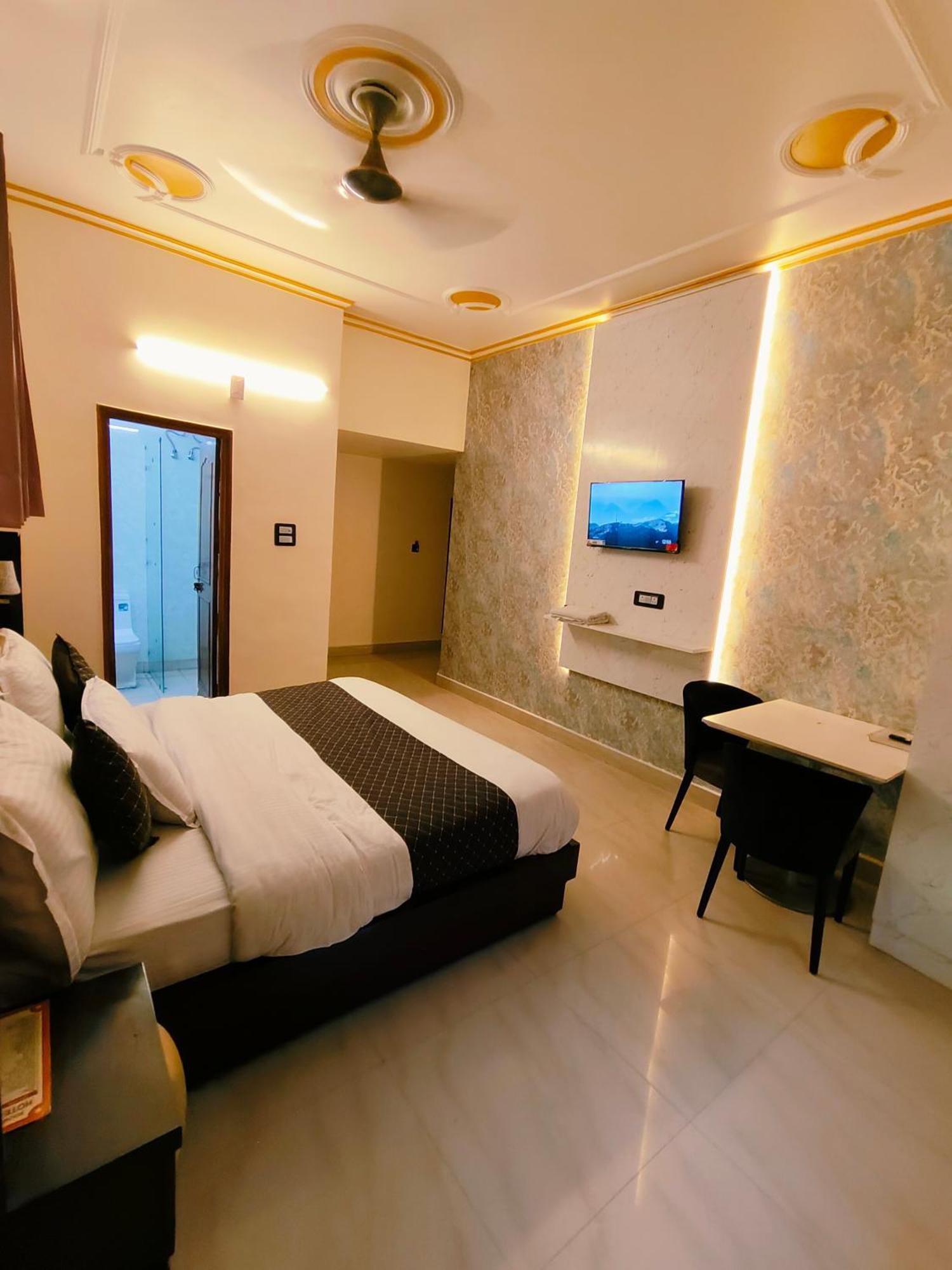 Hotel New Imperial กาเซียบัด ภายนอก รูปภาพ