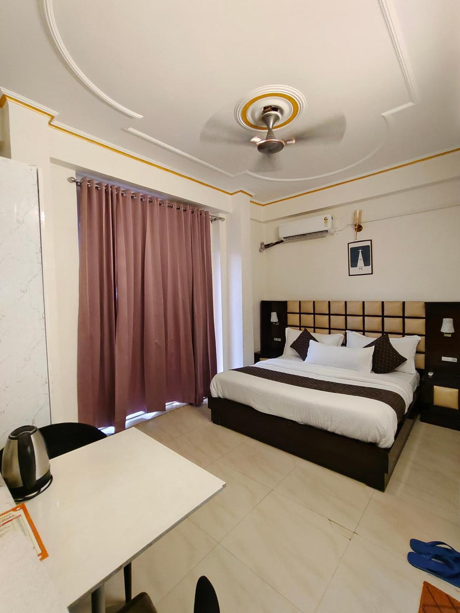 Hotel New Imperial กาเซียบัด ภายนอก รูปภาพ